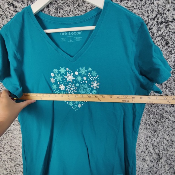 Life is Good Crusher Snowflake Heart‎ VNeck Short Sleeve Top Turquoise Womens L - Picture 5 of 7